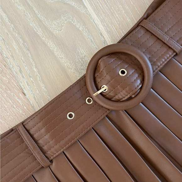 Zara Faux Leather skirt - Picture 2 of 5